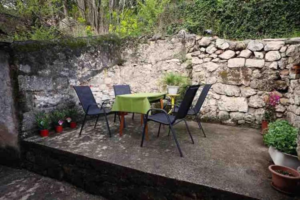 Apartment Old Town - Bambo Knin Exteriér fotografie